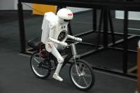 颯爽と走るムラタセイサク君